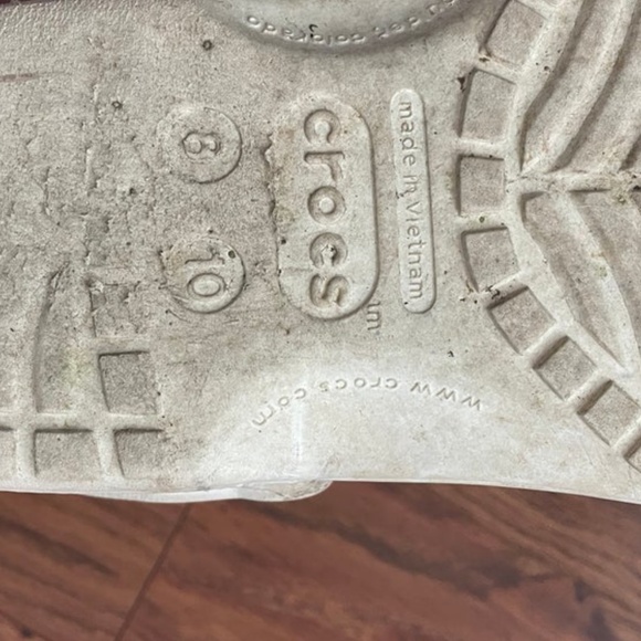Crocks - Picture 2 of 2